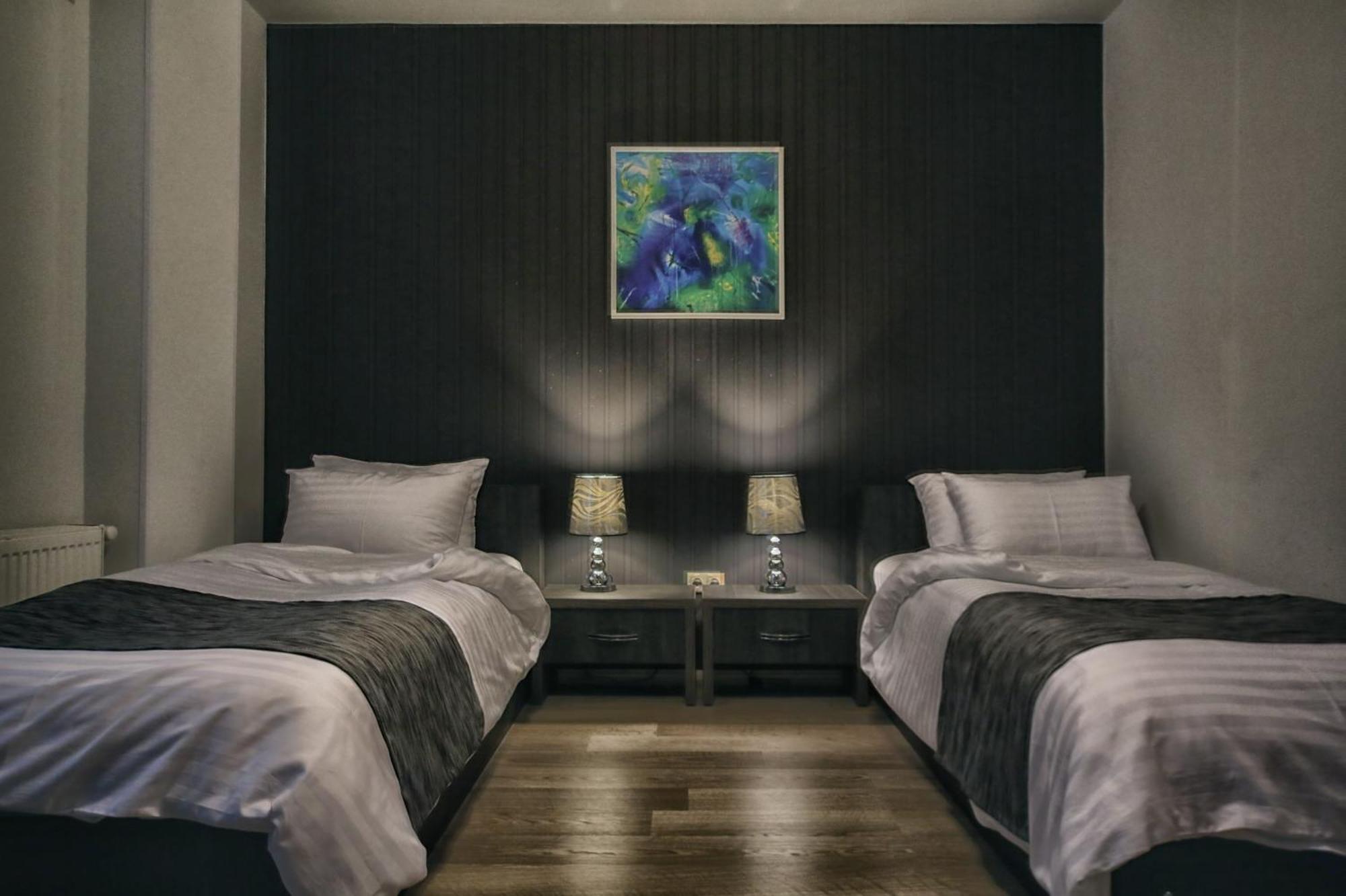 Continental Hotel Кутаїсі Екстер'єр фото
