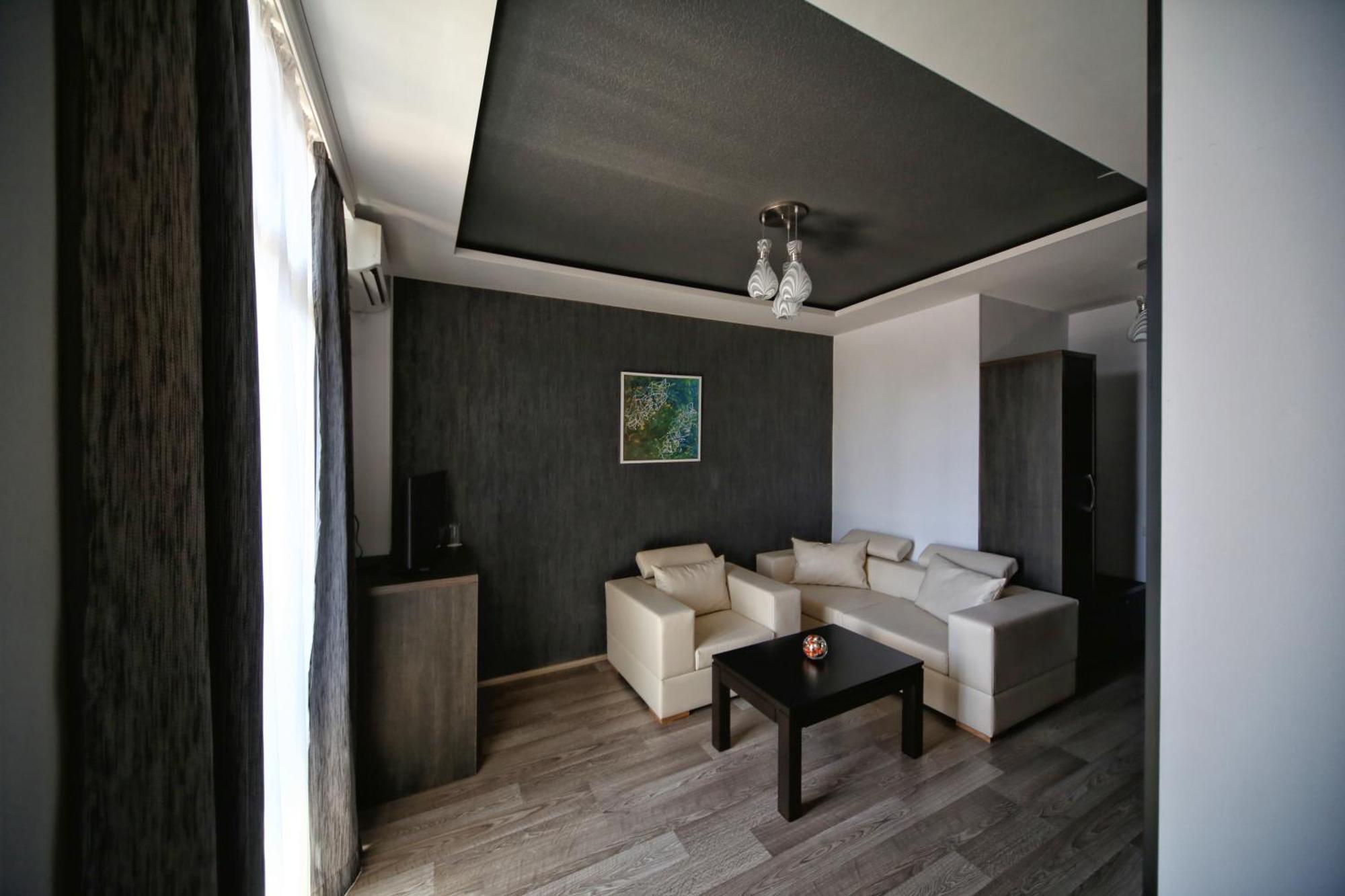 Continental Hotel Кутаїсі Номер фото