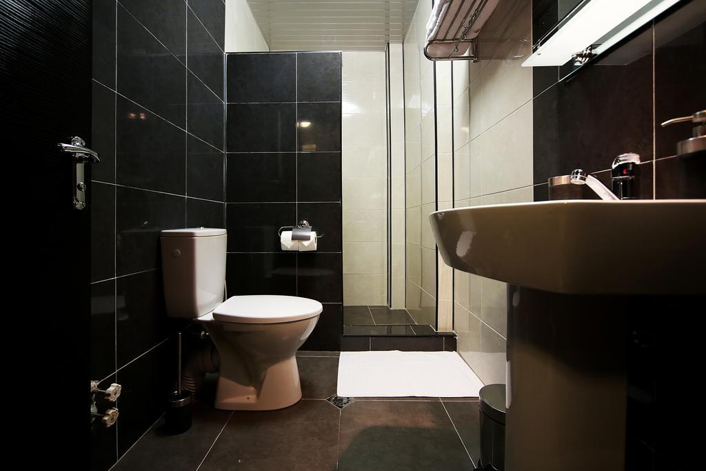Continental Hotel Кутаїсі Екстер'єр фото
