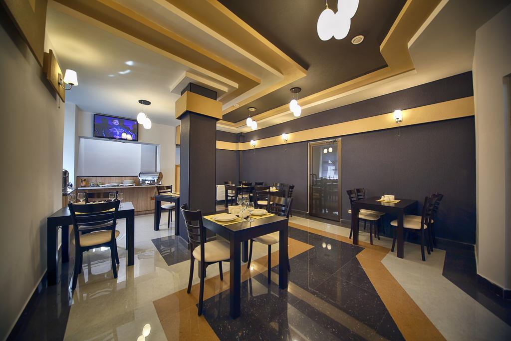 Continental Hotel Кутаїсі Екстер'єр фото
